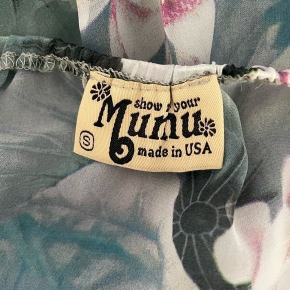 SHOW ME YOUR MUMU Rainey Romper in Water Lily Size Small - Picture 4 of 4